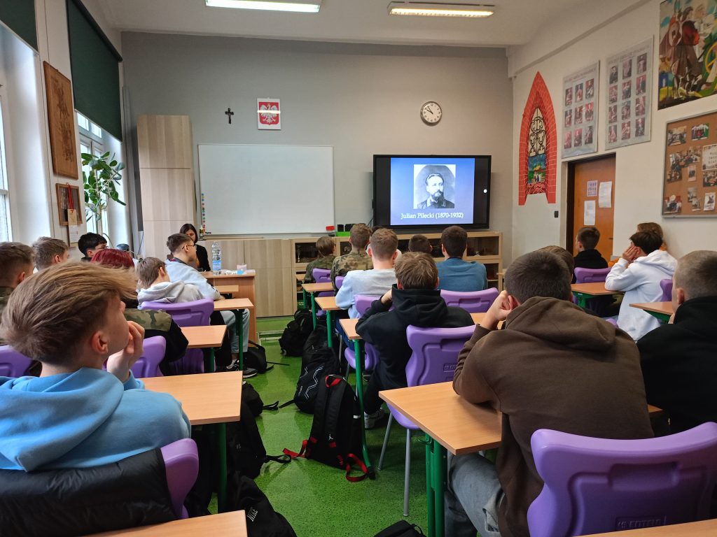 Relacja ze prelekcji poświęconej rtm. Pileckiemu w Technikum nr 8 w Katowicach 20.11